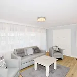 Haus Metropol, App 84
